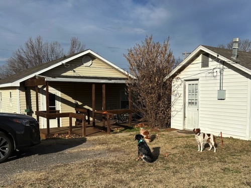 Our home for the week, a cozy little farmhouse